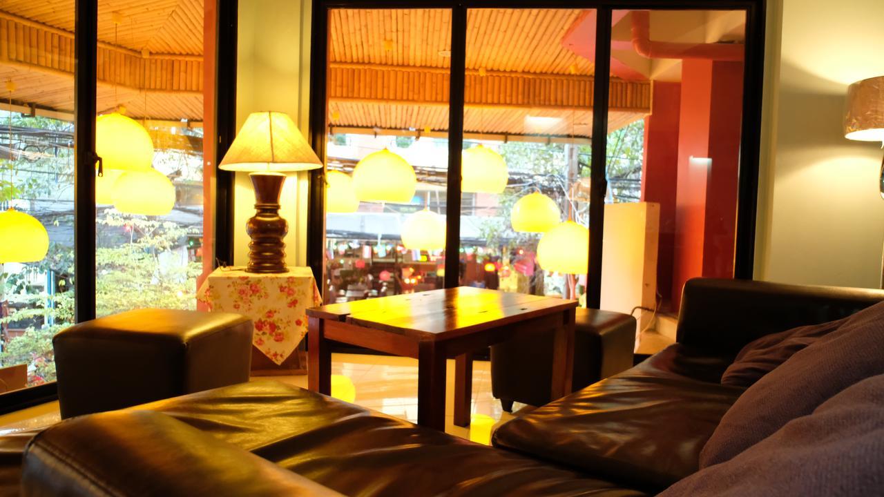 Villa Cha-Cha Khaosan Rambuttri Bangkok Exteriör bild